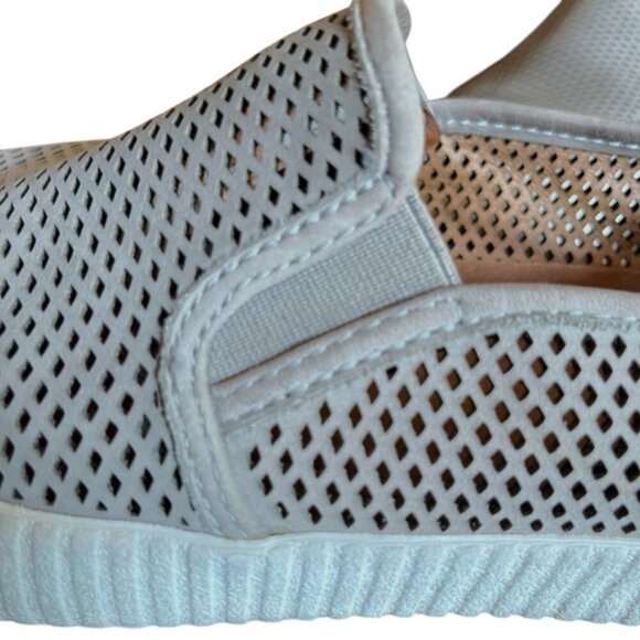 Frye Camille Gray Perforated Suede Slip-On Shoes Size 11 - Picture 13 of 15